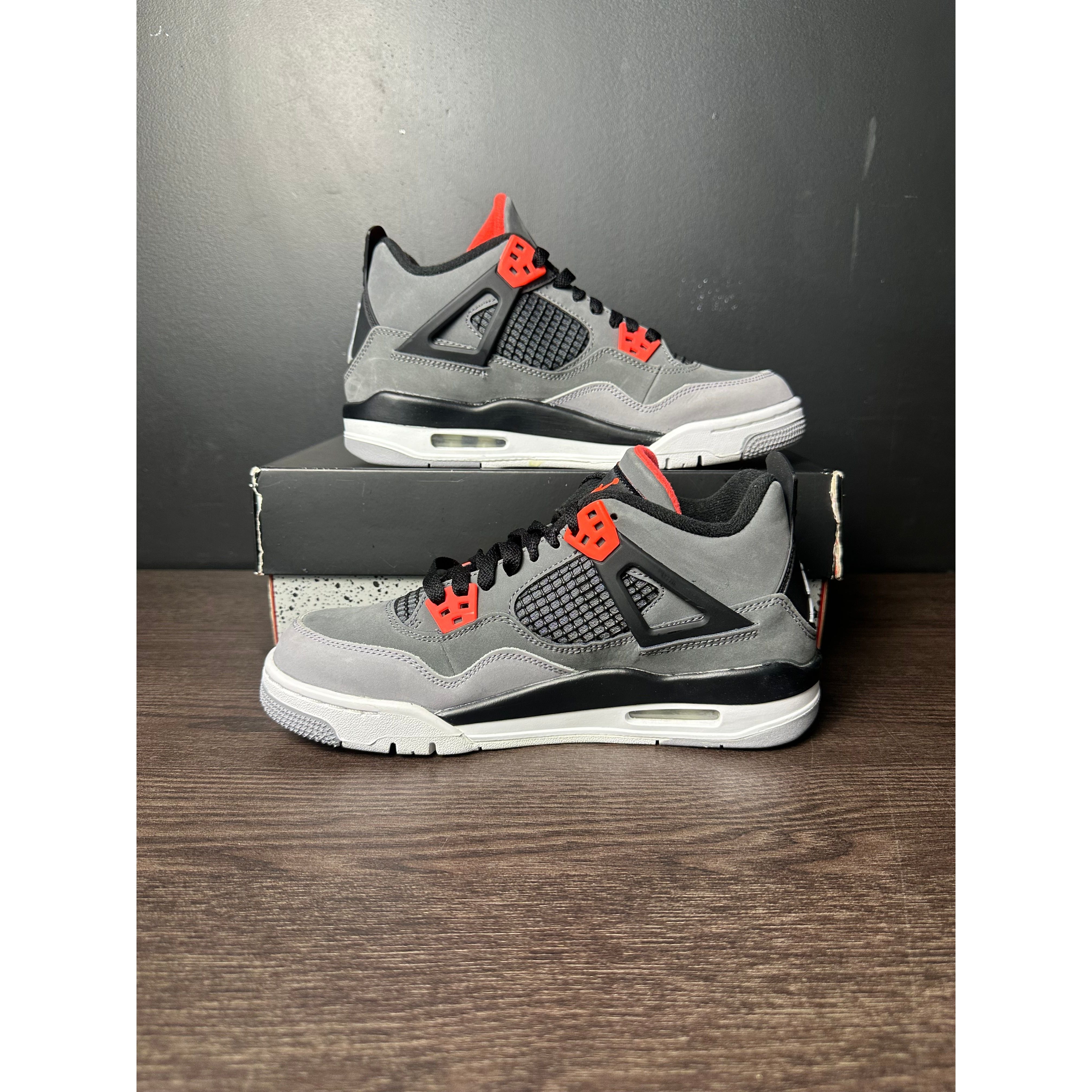 Air Jordan 4 Retro "Infrared" (GS) **PRE-OWNED**