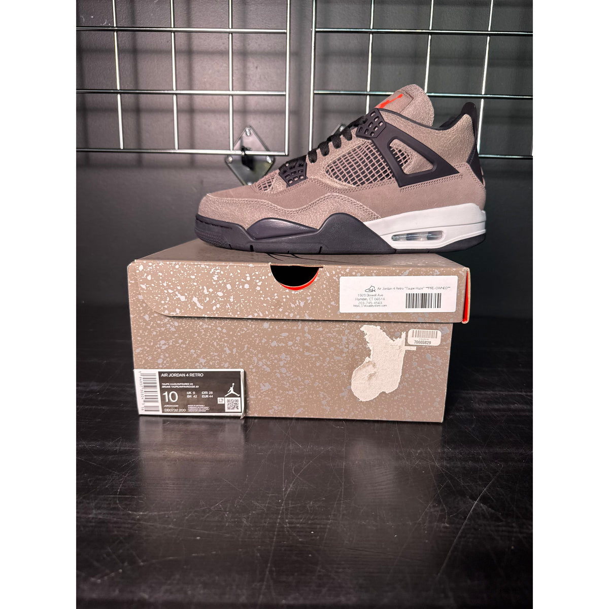Air Jordan 4 Retro "Taupe Haze" **PRE-OWNED**