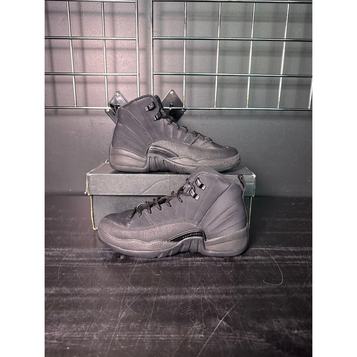 Air Jordan 12 Retro "Winter Black" (GS) **PRE-OWNED**