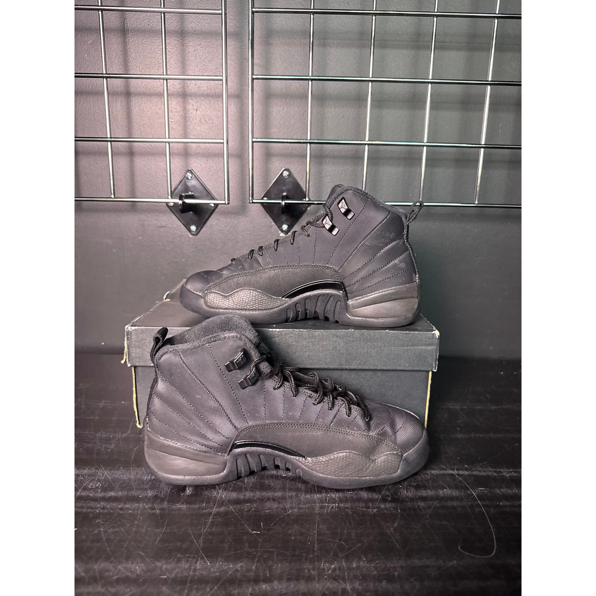 Air Jordan 12 Retro "Winter Black" (GS) **PRE-OWNED**