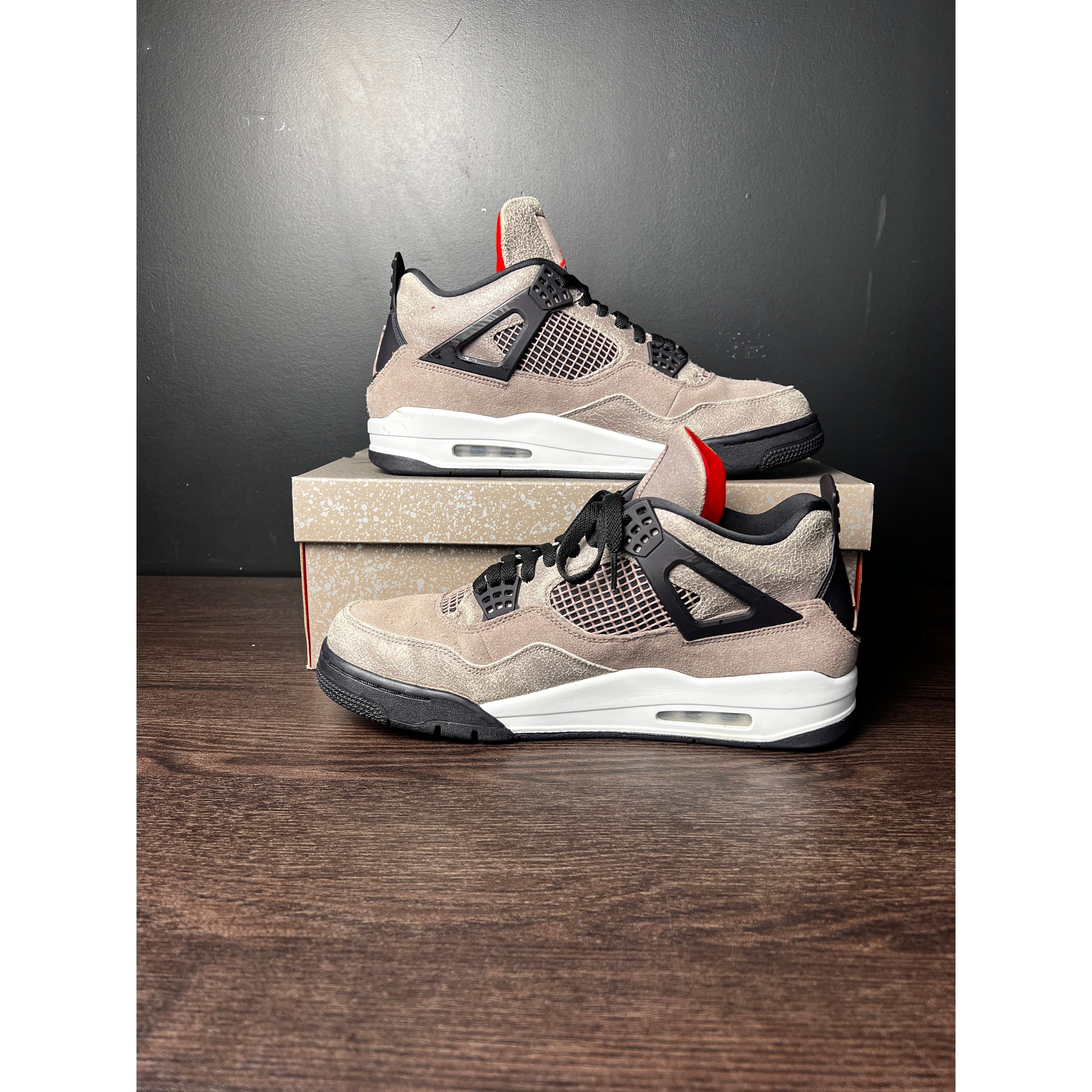 Air Jordan 4 Retro "Taupe Haze" **PRE-OWNED**