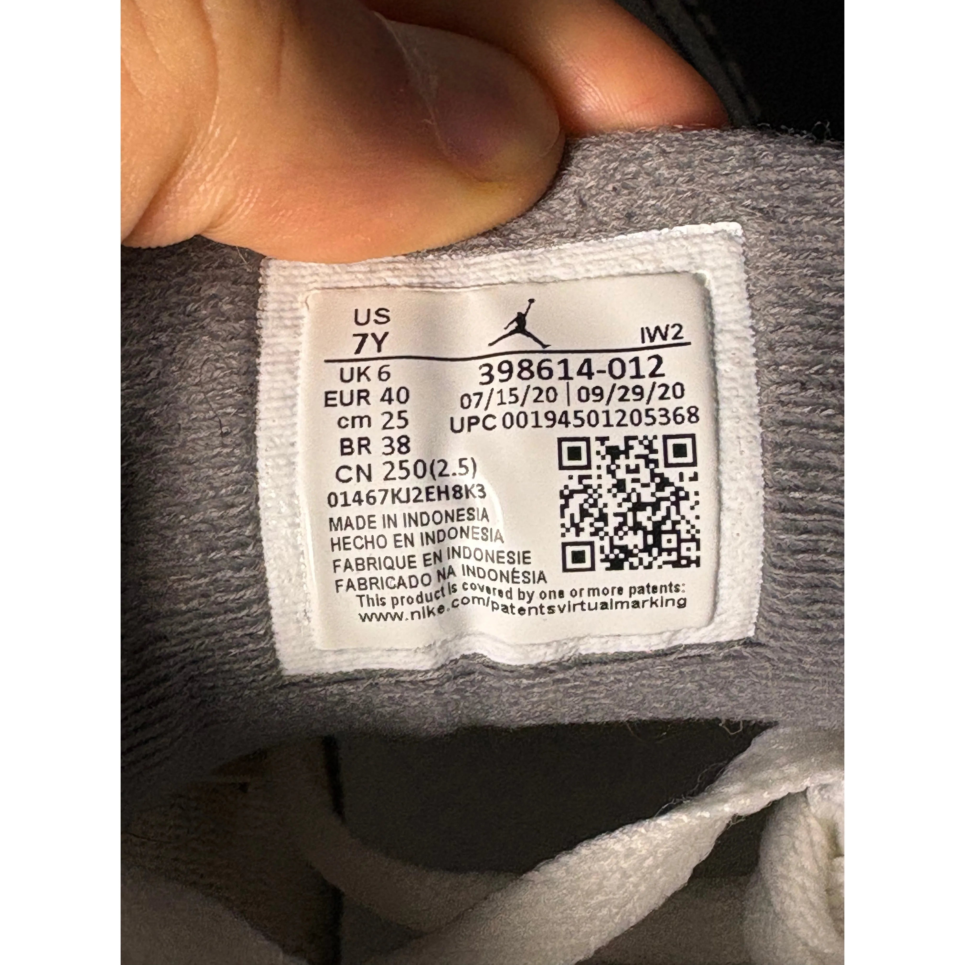 Air Jordan 3 Retro "Cool Grey" (2021) (GS) **PRE-OWNED**