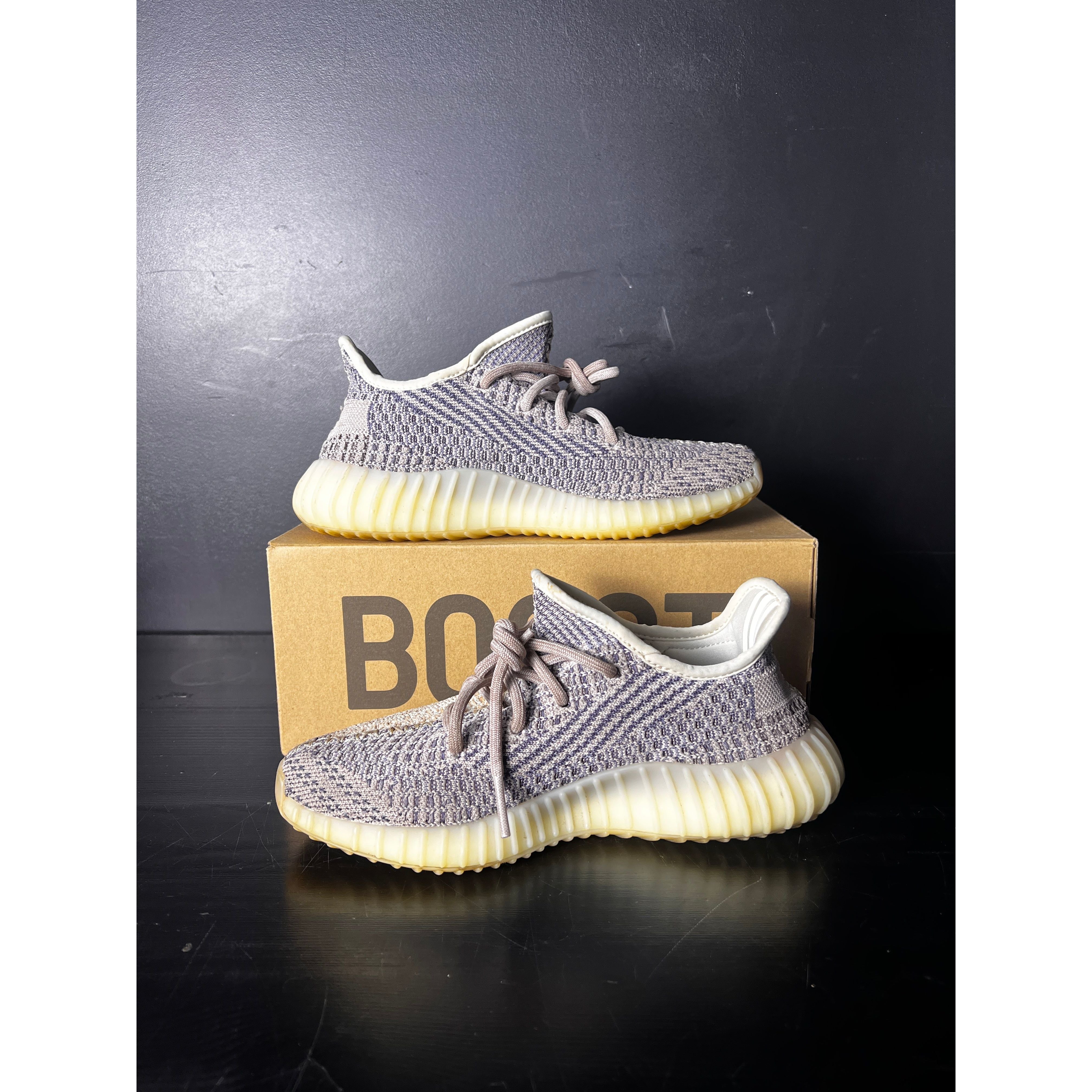 Adidas Yeezy Boost 350 V2 "Ash Pearl" **PRE-OWNED**