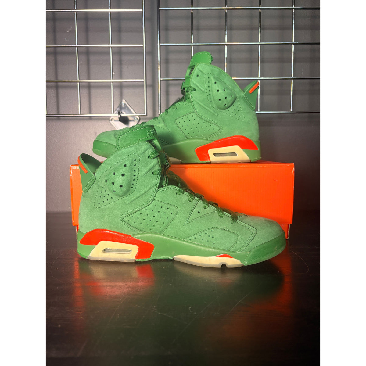 Air Jordan 6 Retro "Gatorade Green" **PRE-OWNED**