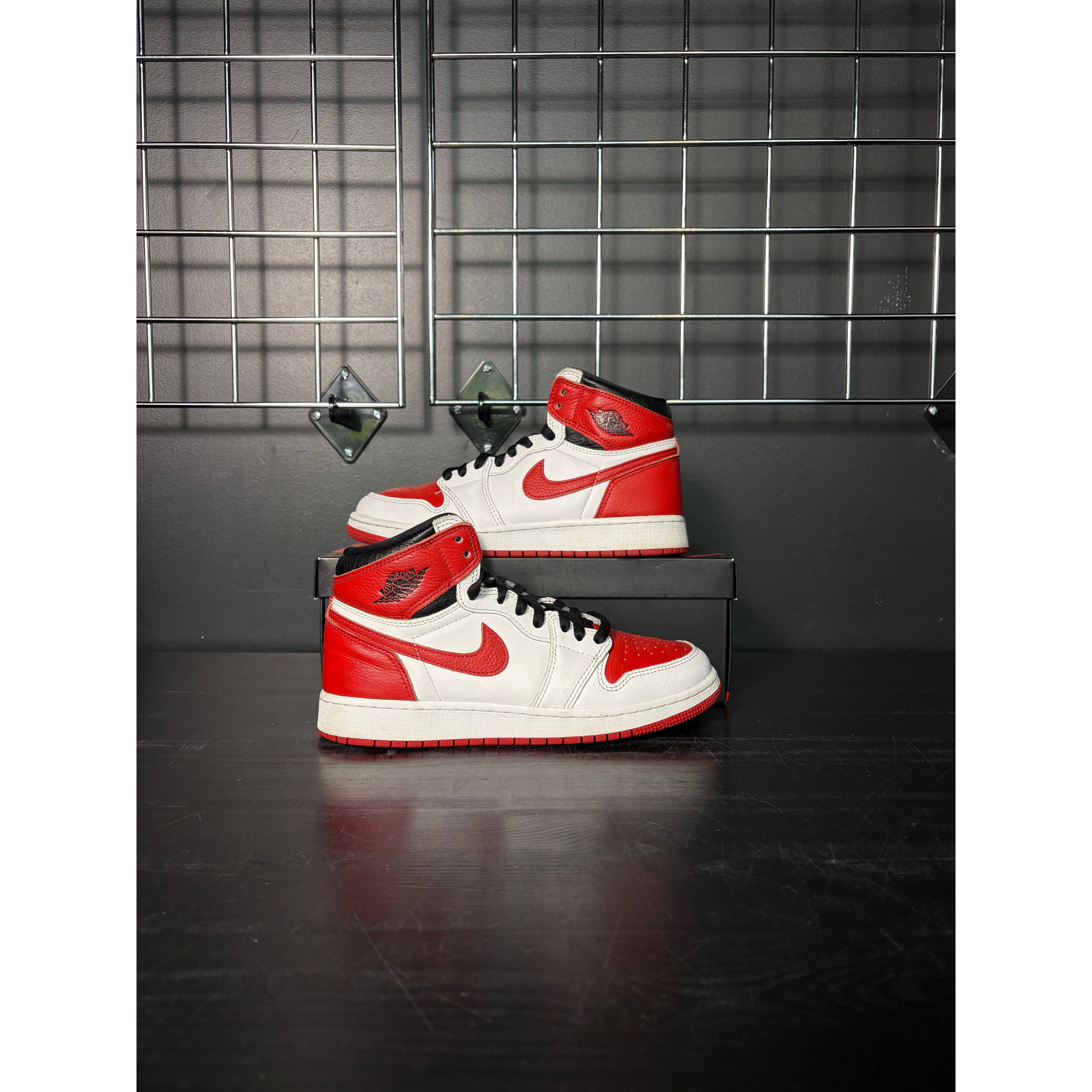 Air Jordan 1 Retro High OG "Heritage" (GS) **PRE-OWNED**