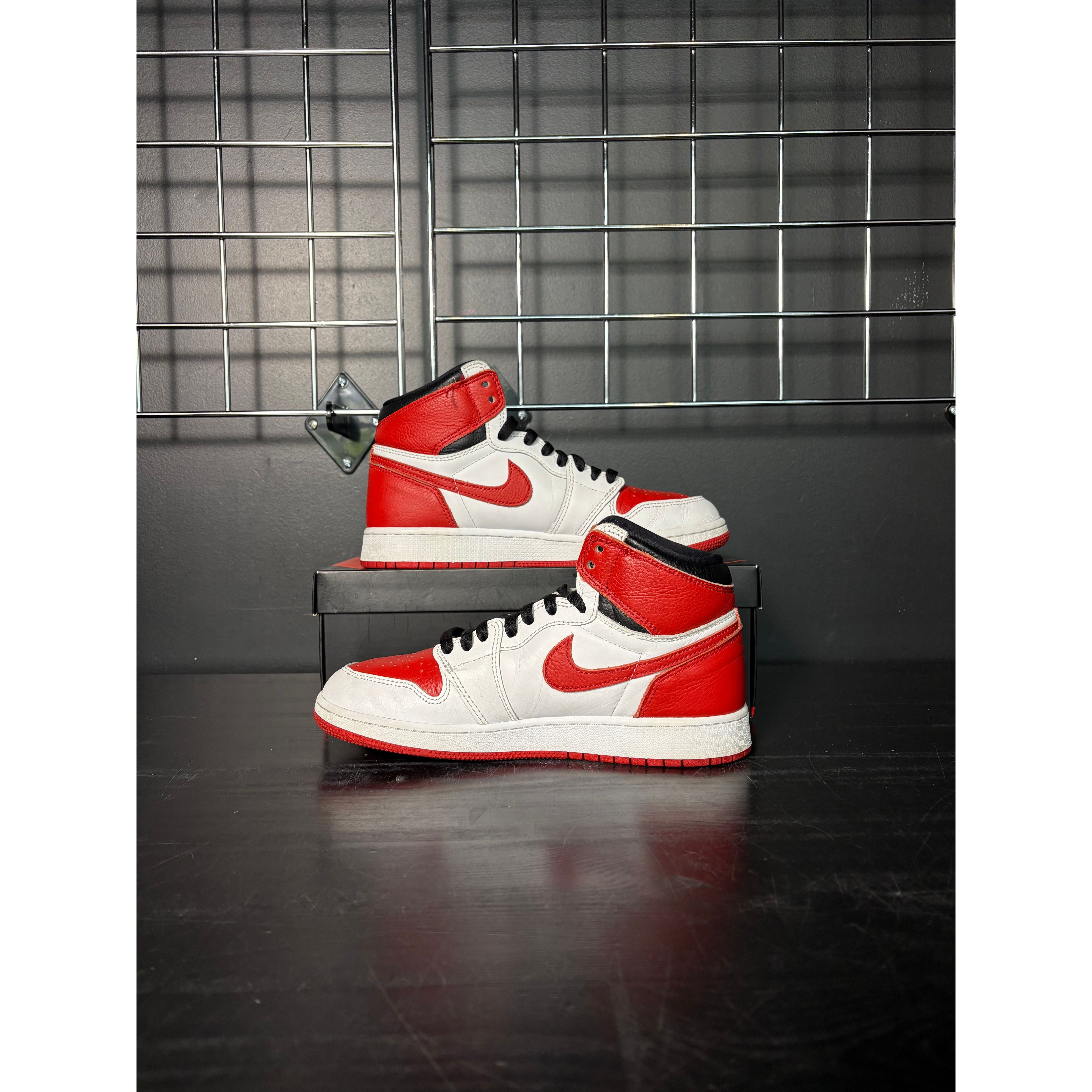 Air Jordan 1 Retro High OG "Heritage" (GS) **PRE-OWNED**