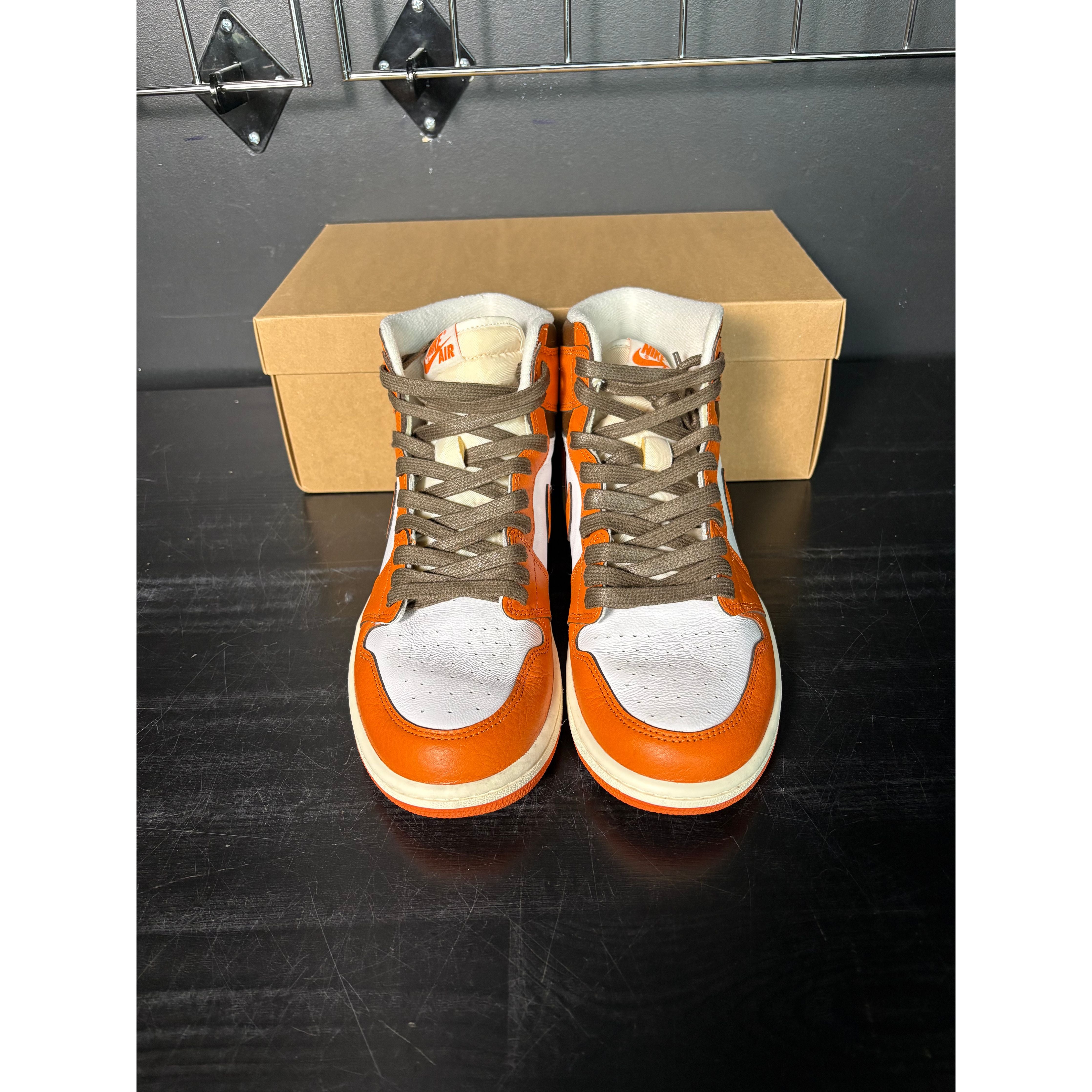 Air Jordan 1 Retro High OG "Starfish" (WMNS) **PRE-OWNED** REP. BOX
