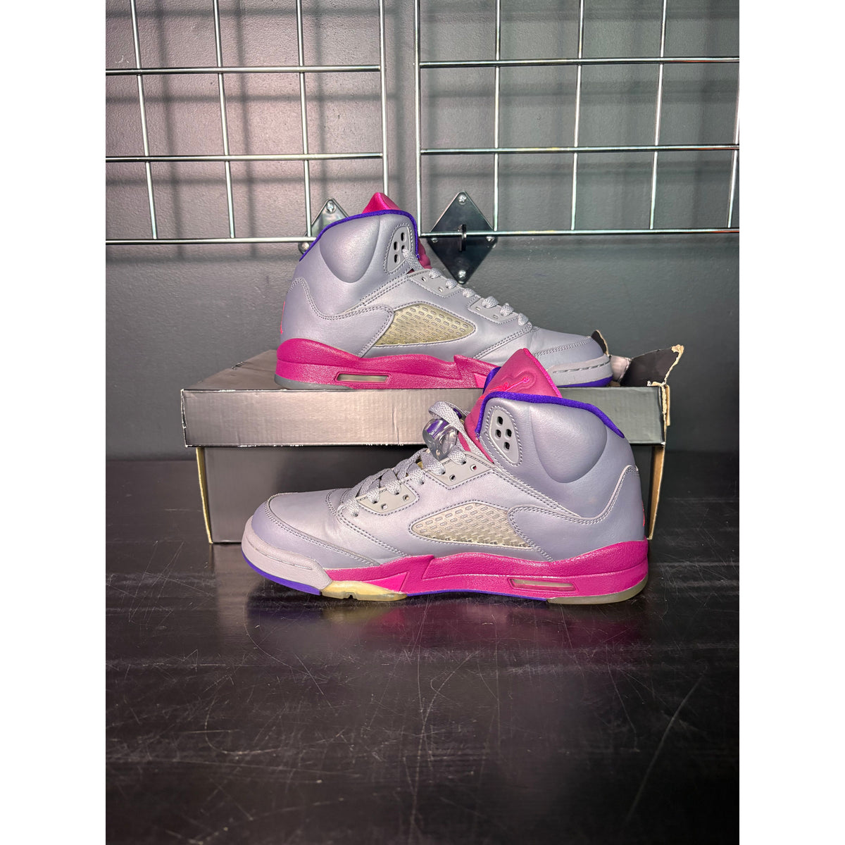 Air Jordan 5 Retro "Cement Grey Pink" (GS) **PRE-OWNED**