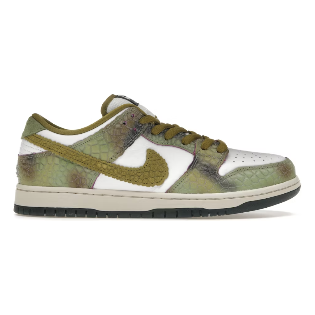 Nike SB Dunk Low x Alexis Sablone "Chameleon"