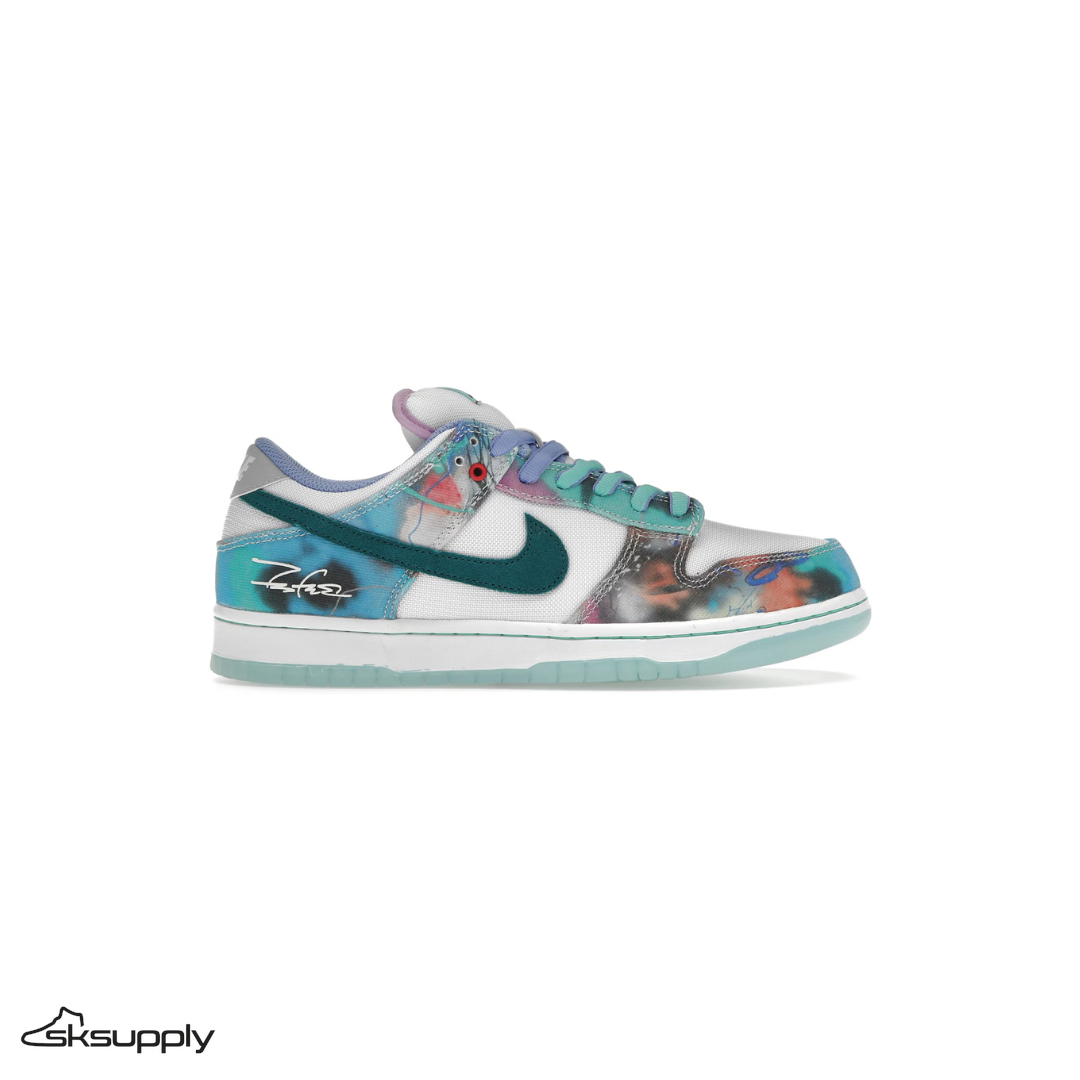 Nike SB Dunk Low x Futura Laboratories "Bleached Aqua"