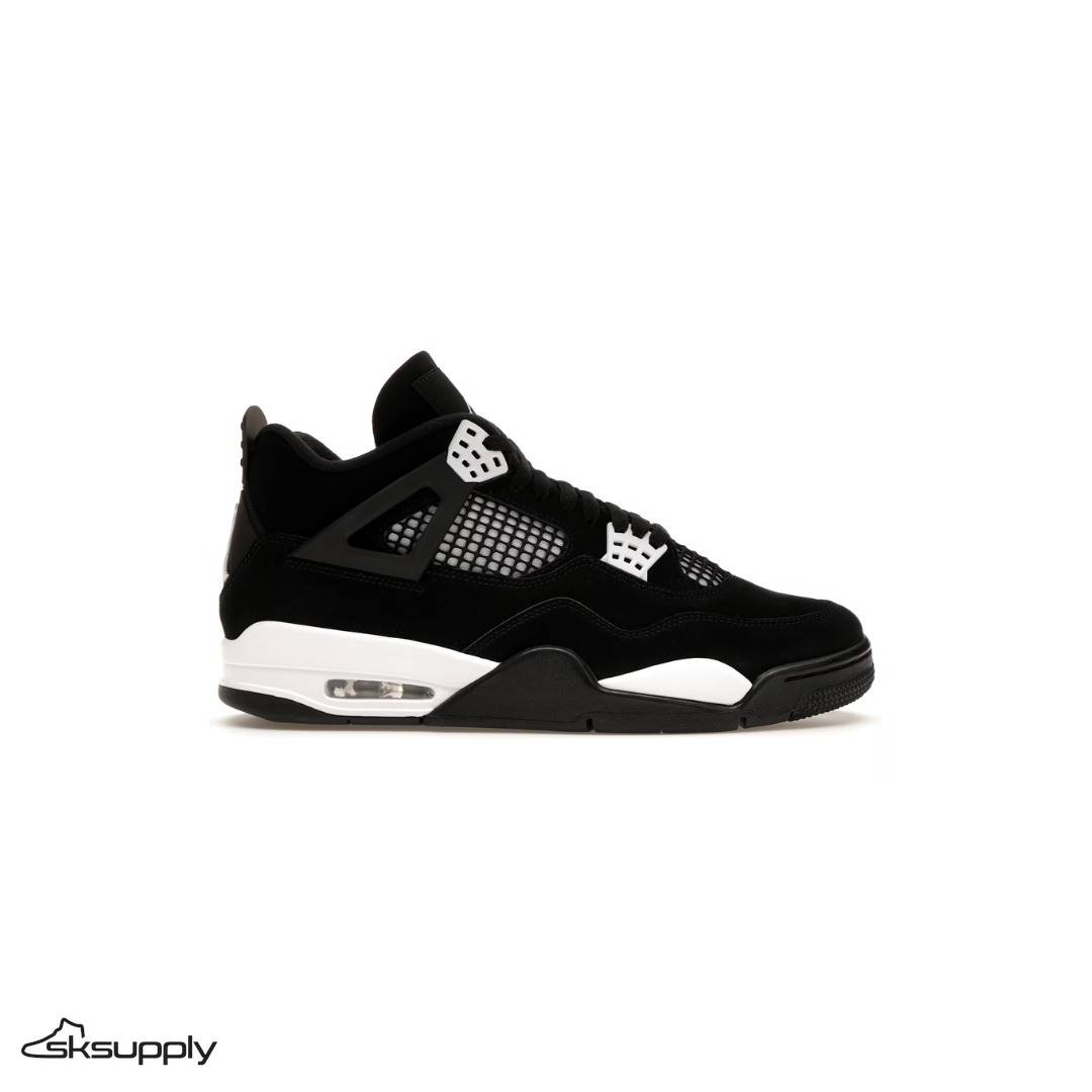 Air Jordan 4 Retro "White Thunder"